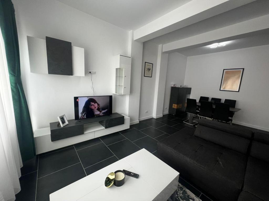 Luxury Cozy Apartments Suceava Exterior foto