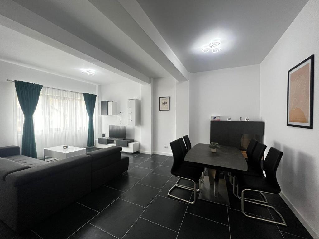 Luxury Cozy Apartments Suceava Exterior foto