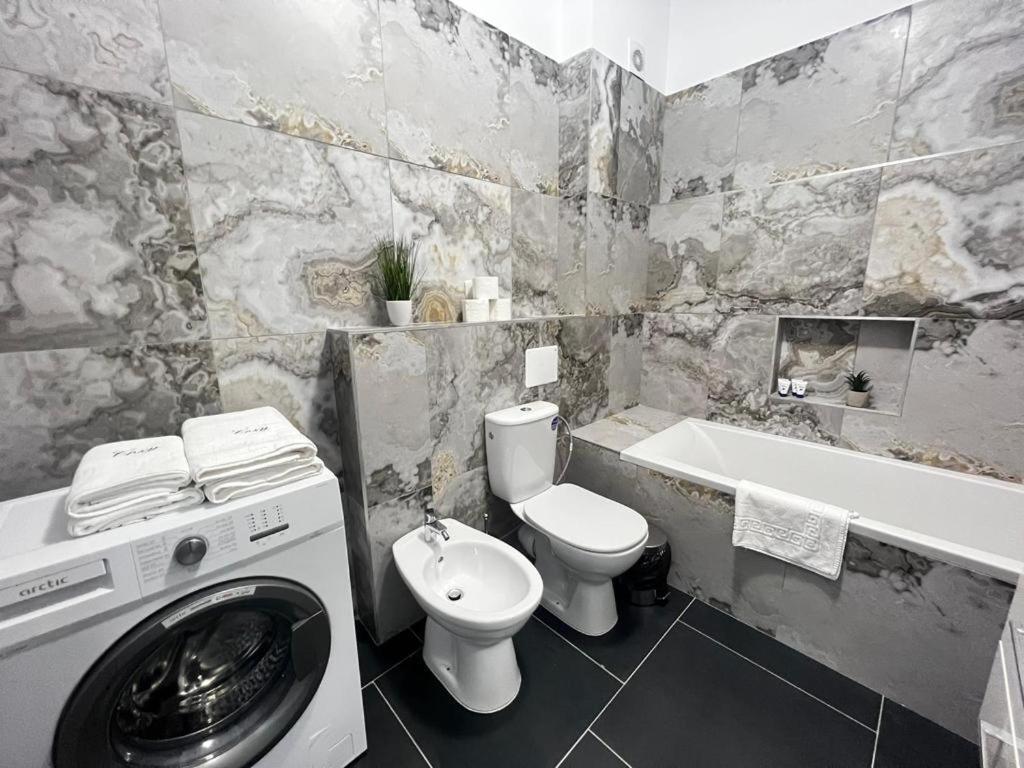 Luxury Cozy Apartments Suceava Exterior foto